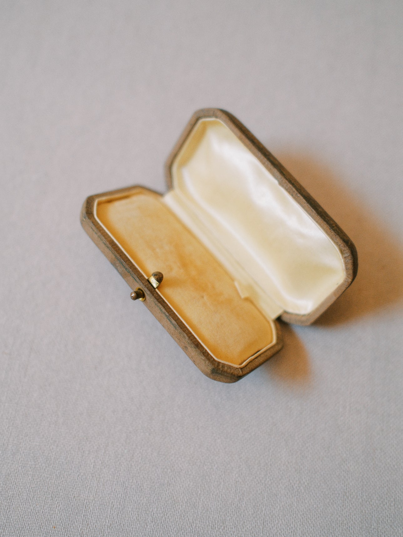 Cream and Brown Vintage Pin Box