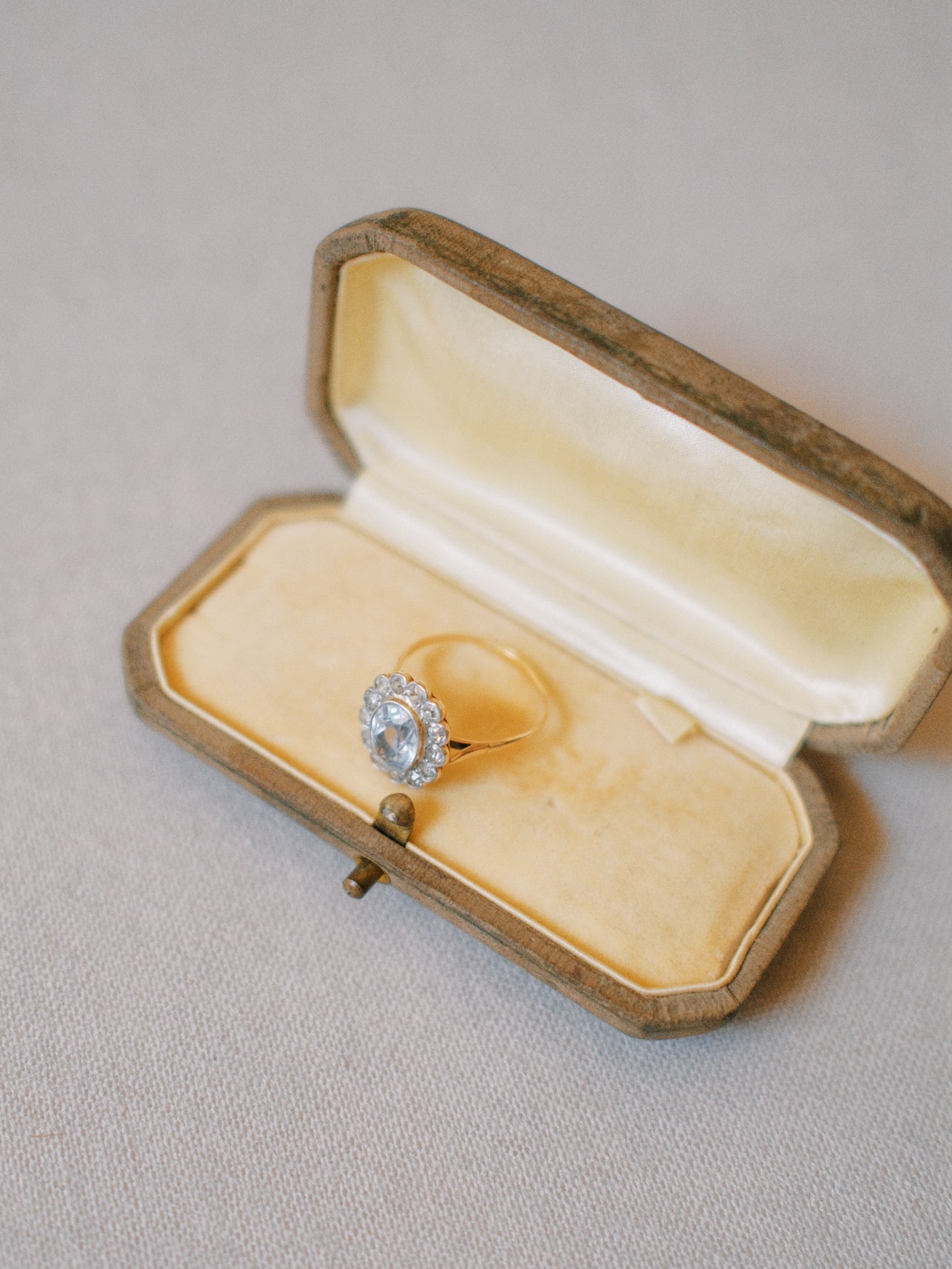 Cream and Brown Vintage Pin Box