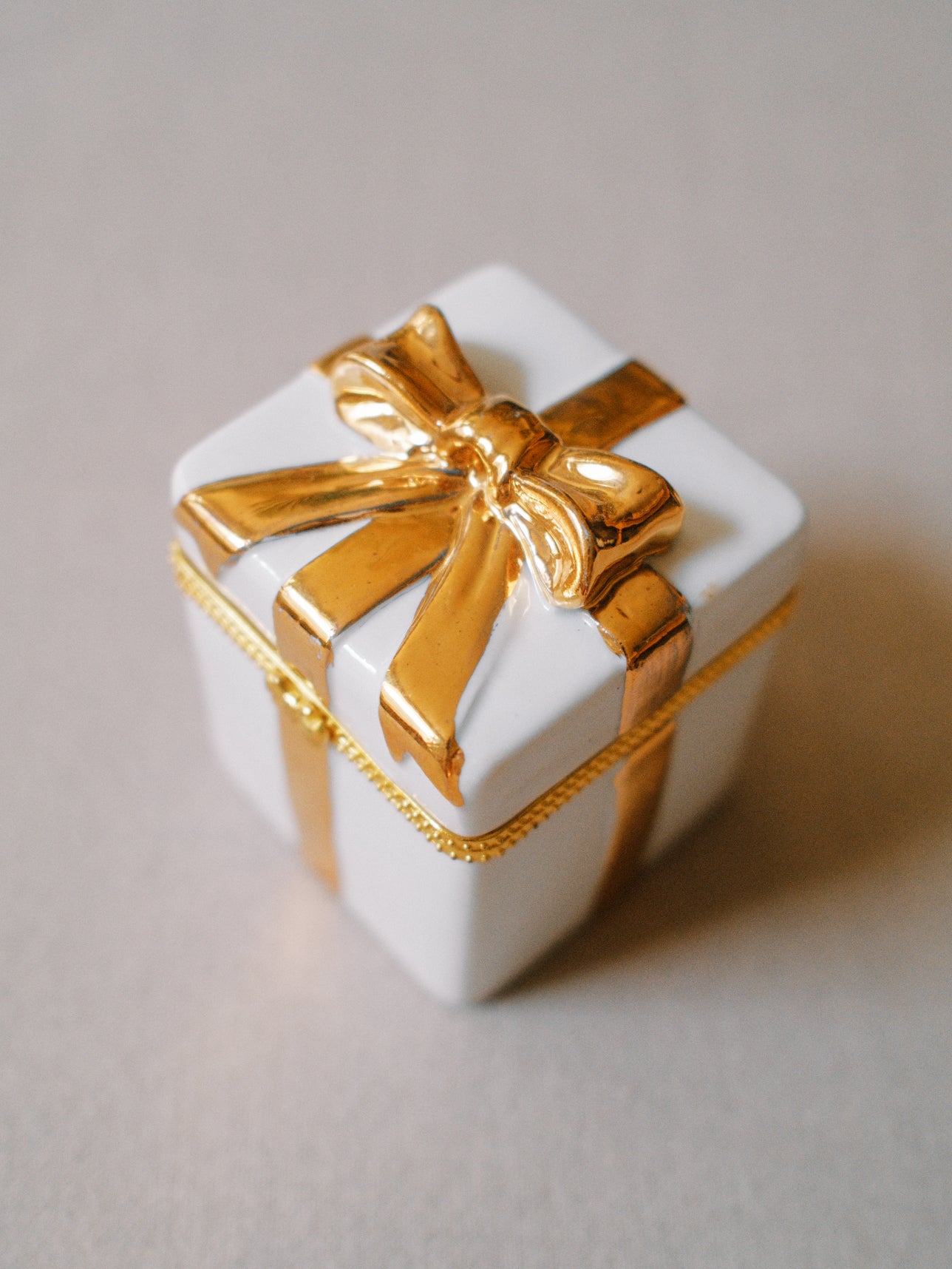 Gift Shaped Porcelain Trinket Box