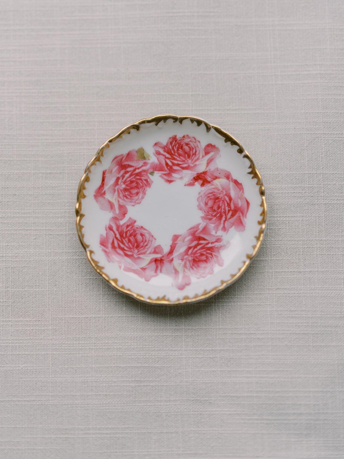 Wreath of Roses Dish