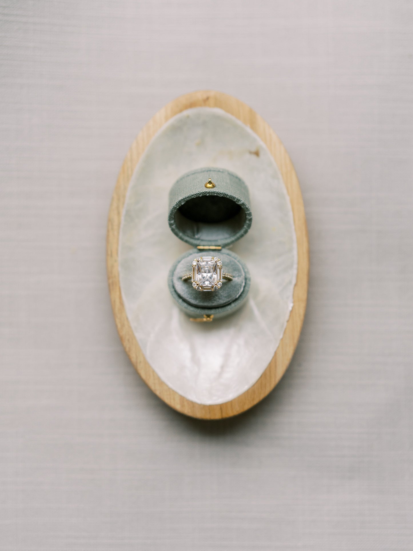 Shell & Wooden Oval Dish