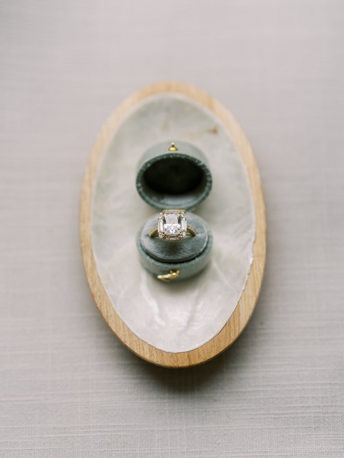 Shell & Wooden Oval Dish