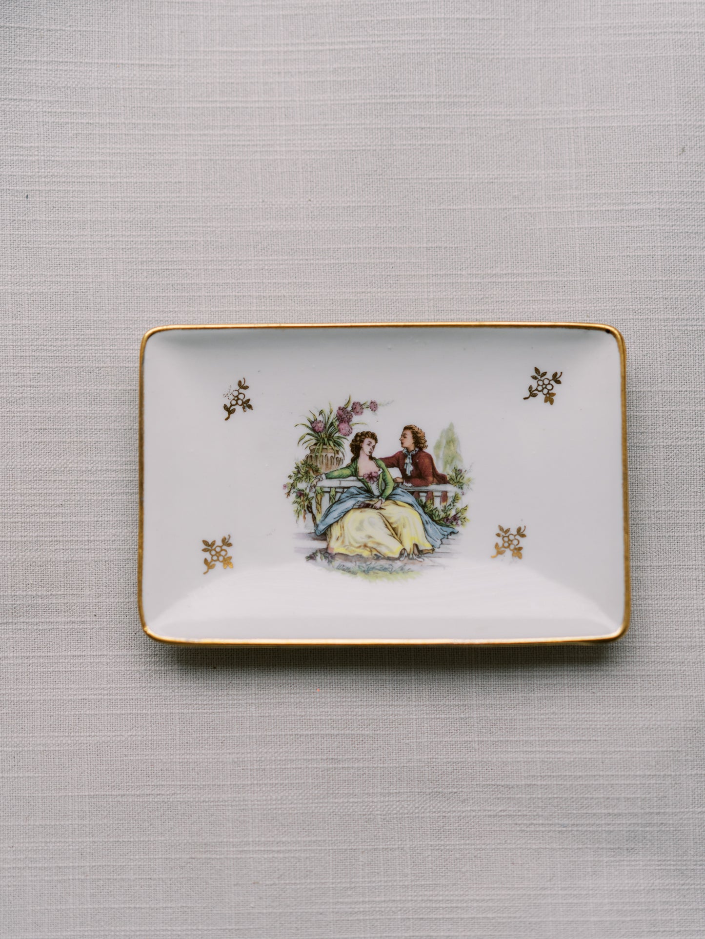 Courting Couple Tray