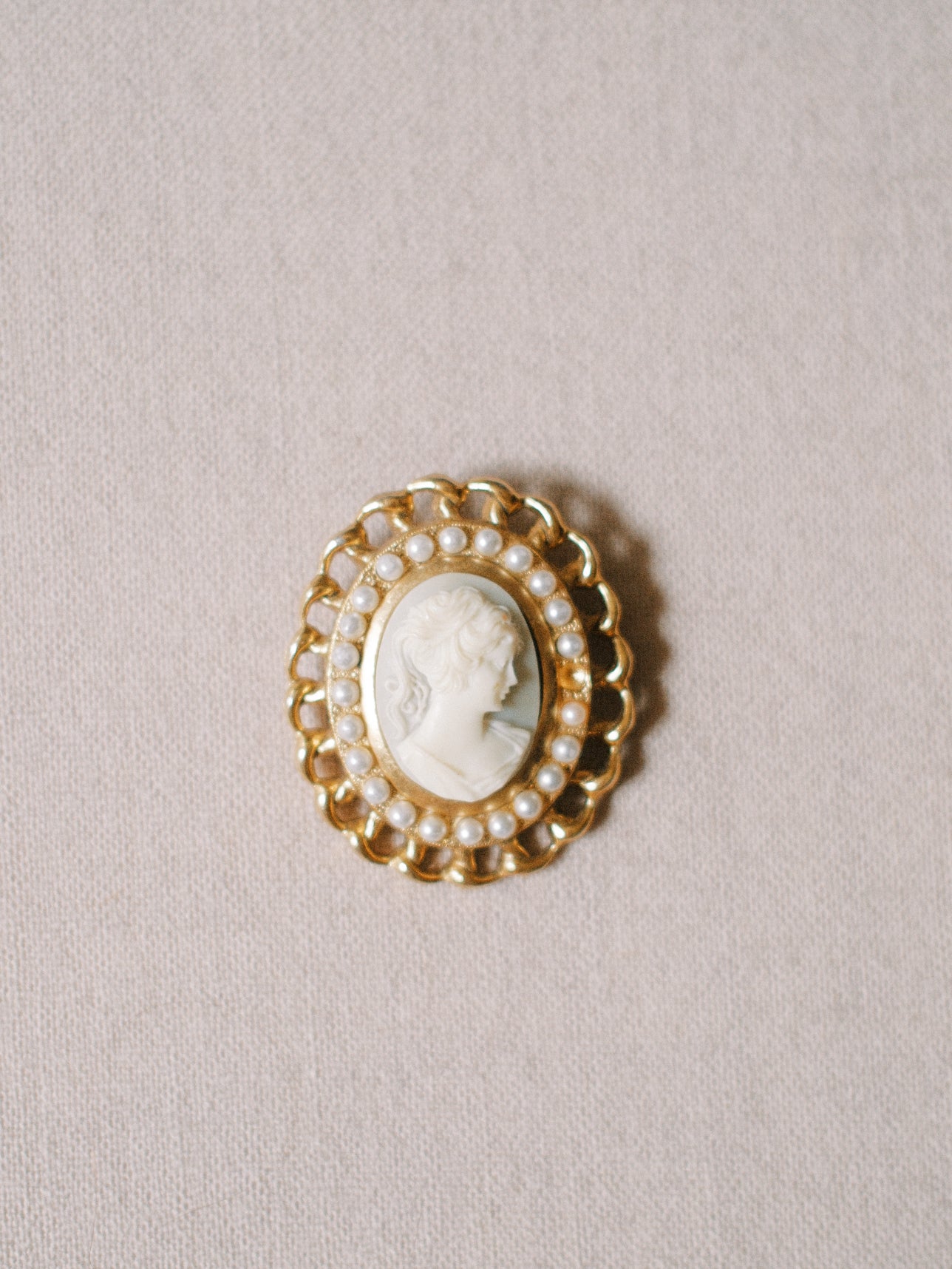 Vintage Cameo Pearl Brooch *As-Is*