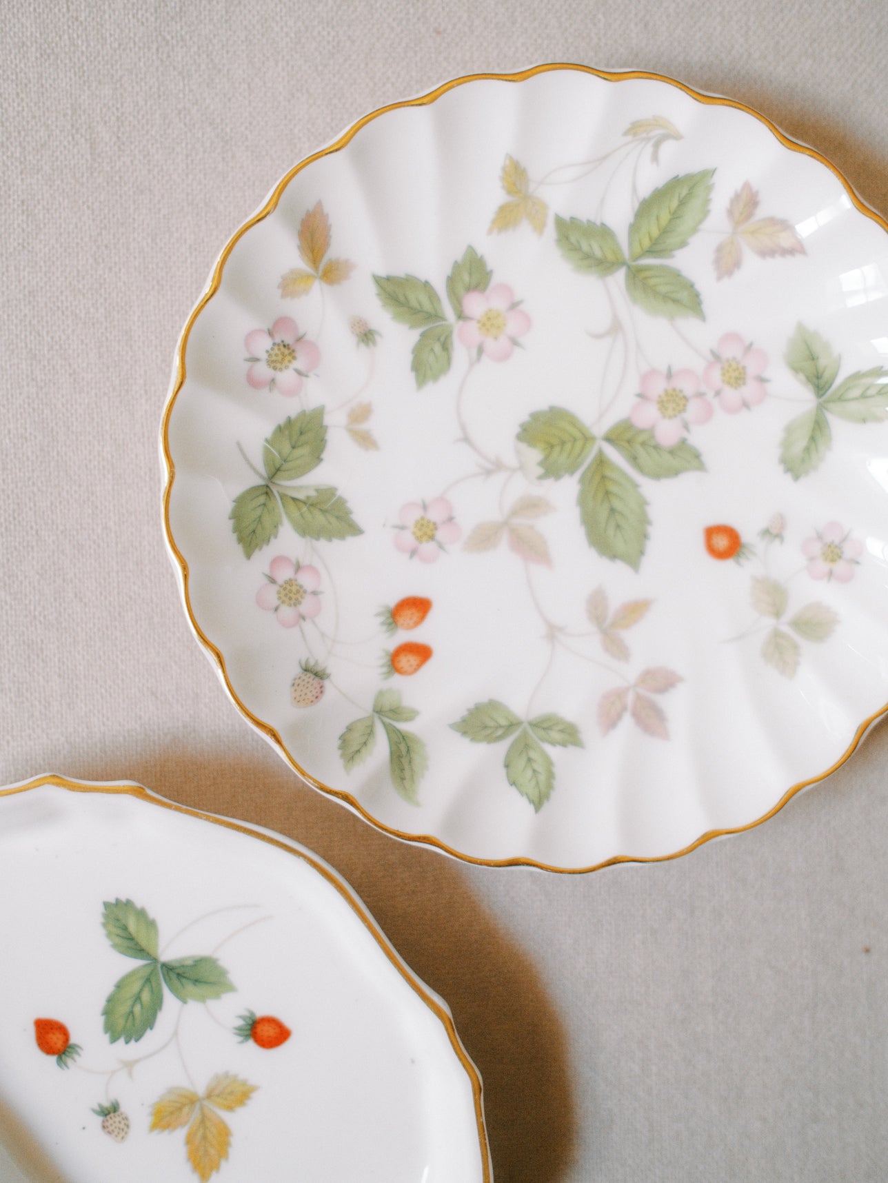 Strawberry Wedgwood Set